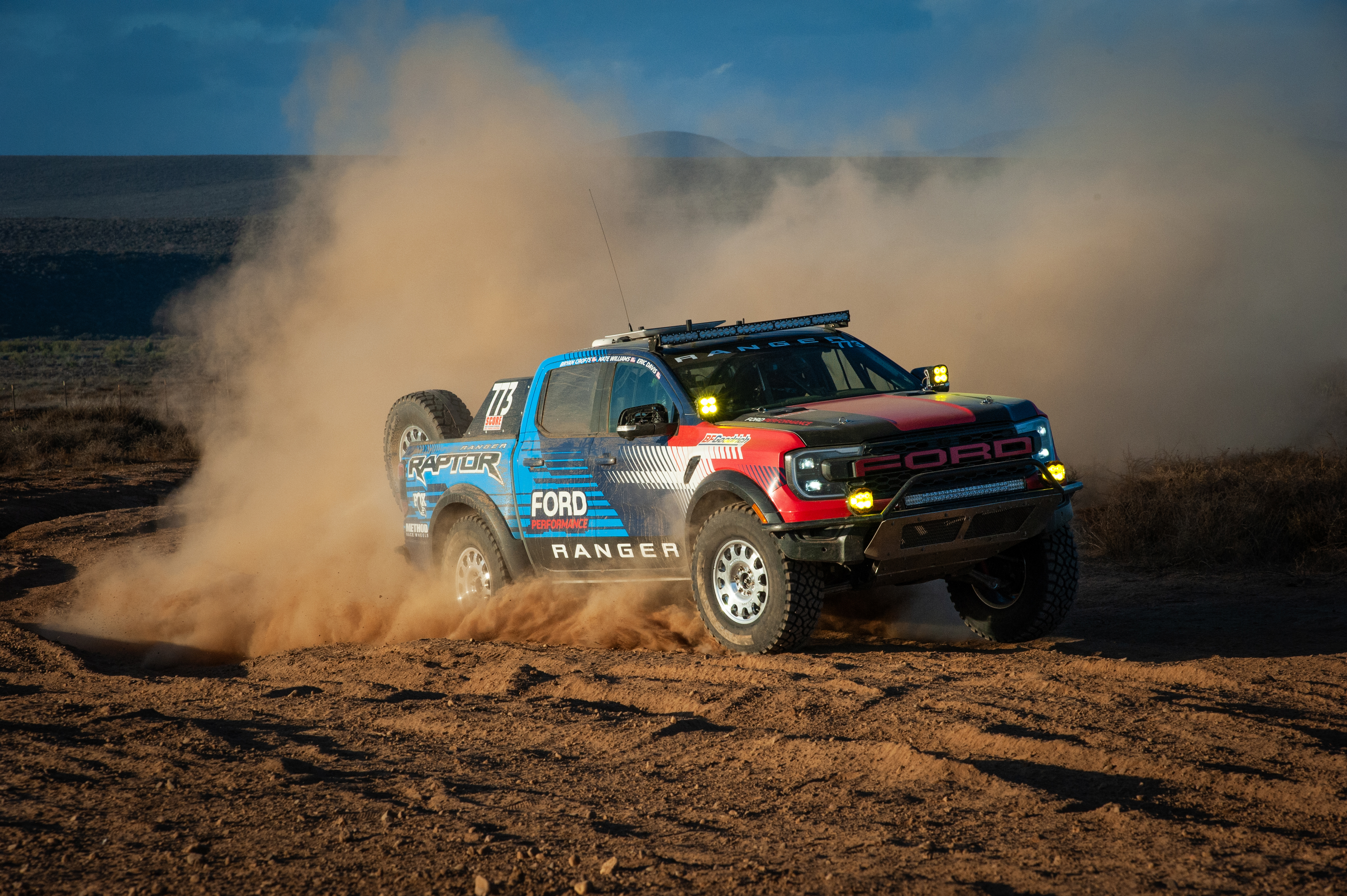 In the heart of Baja California, where the desert becomes the ultimate rival, Ford Performance celebrated an extraordinary achievement: a two-truck victory in the 2024 Baja 1000. The Bronco DR and Ford Ranger Raptor emerged triumphant after navigating hundreds of miles of brutal terrain, proving their strength in one of the toughest races on Earth.